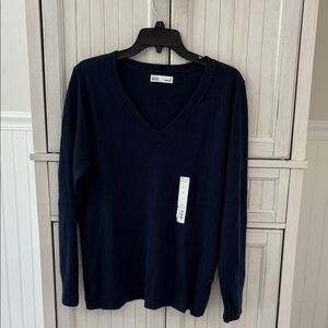 Croft and Barrow Navy Blue V-Neck Sweater